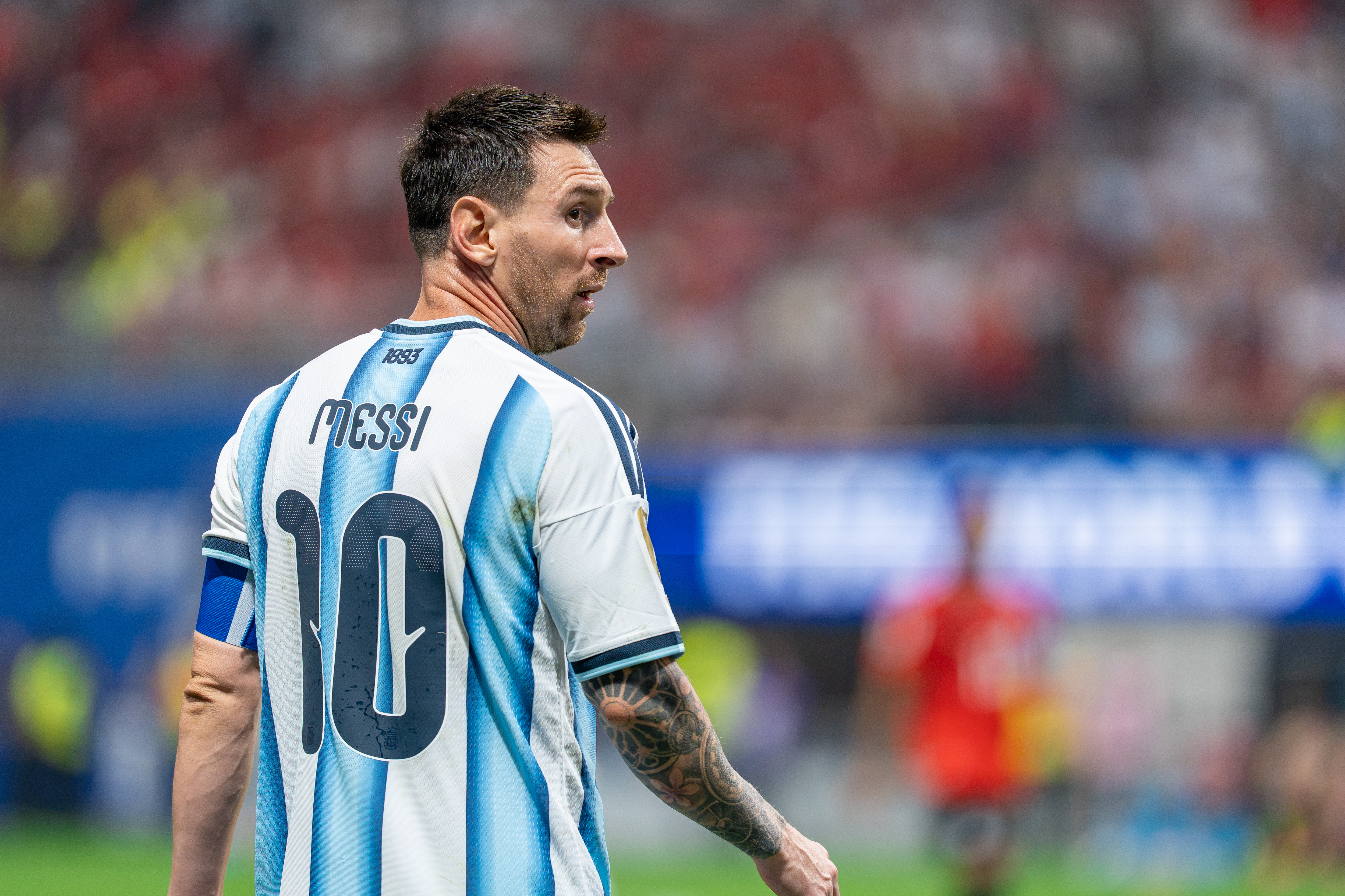 Lionel Messi con la camiseta de la Selección Argentina durante un partido